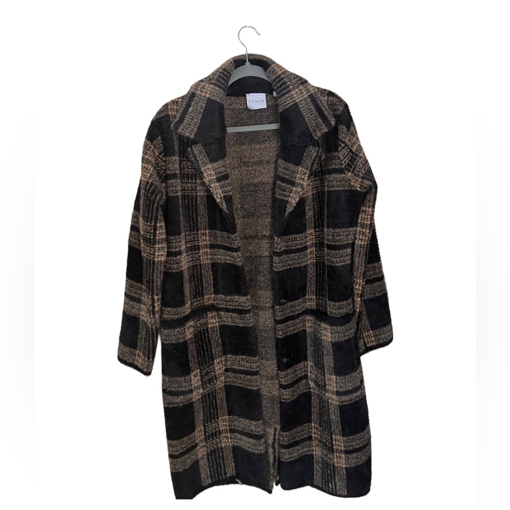 NWOT CYRUS FRONT PATCH POCKET GOTH PLAID MID LENGTH COAT SIZE MEDIUM